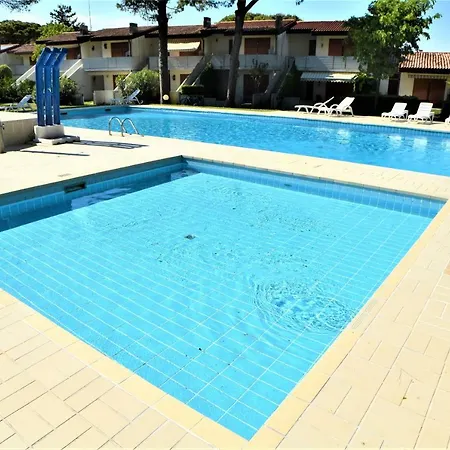 Villaggio Anna Daire