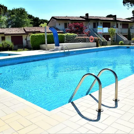 Villaggio Anna Apartment *