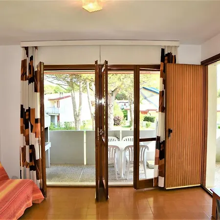 Villaggio Anna شقة
