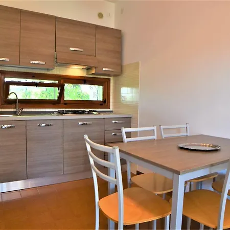 Villaggio Anna شقة